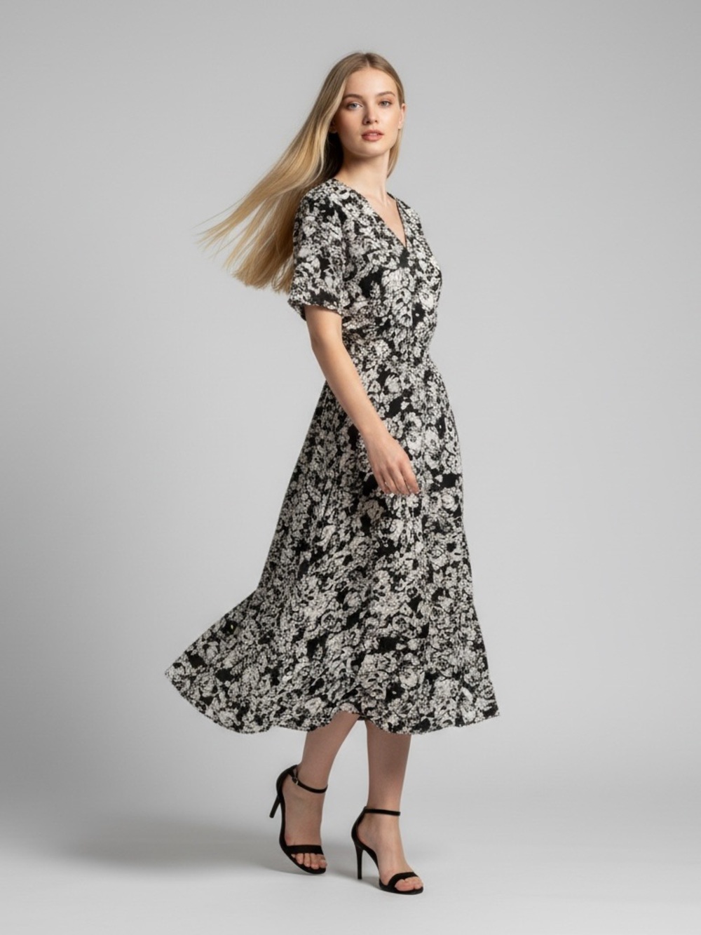 Vintage Ida Claire Floral V-Neck Midi Dress in Black and White - L/XL